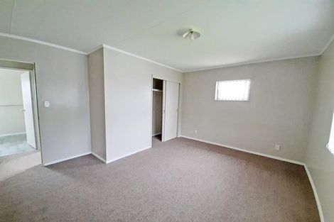 Photo of property in 233 Finlayson Avenue, Clendon Park, Auckland, 2103