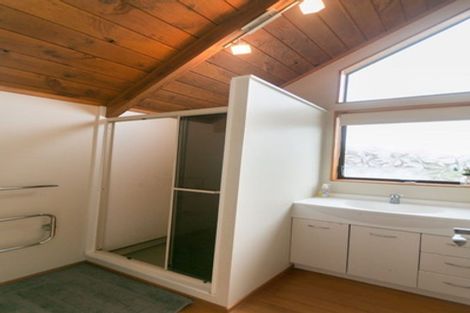 Photo of property in 8 Elmira Place, Browns Bay, Auckland, 0630