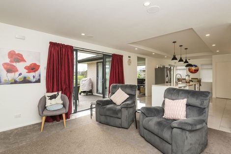 Photo of property in 28a Springwater Avenue, Northwood, Christchurch, 8051