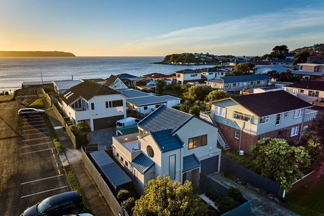 Photo of property in 2 Toms Road, Titahi Bay, Porirua, 5022