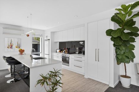 Photo of property in 17 Waterstock Way, Parklands, Christchurch, 8083