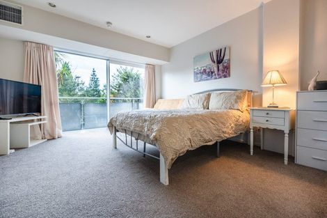 Photo of property in Albany Central, 6a/210 Dairy Flat Highway, Albany, Auckland, 0632