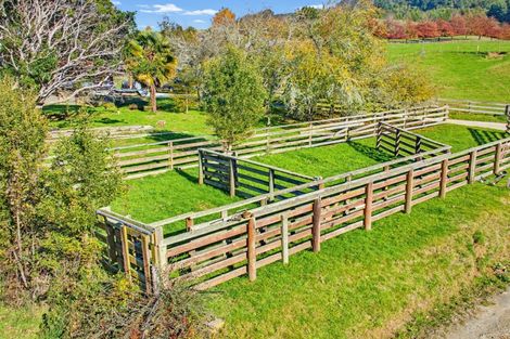 Photo of property in 193a Omokoroa Road, Omokoroa, 3114