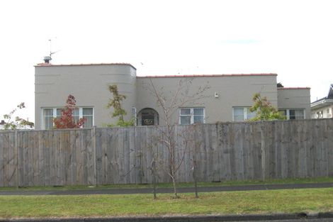 Photo of property in 1/105 Lynwood Road, New Lynn, Auckland, 0600