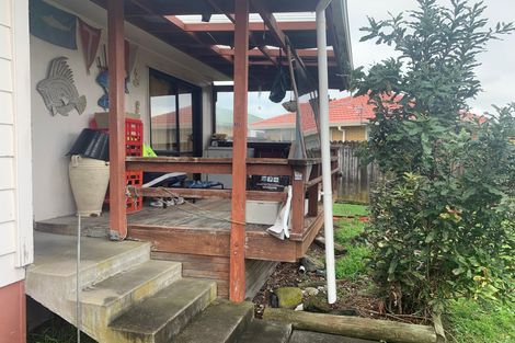 Photo of property in 1/10 Taitimu Drive, Weymouth, Auckland, 2103