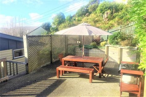 Photo of property in 30 Voltaire Street, Karori, Wellington, 6012