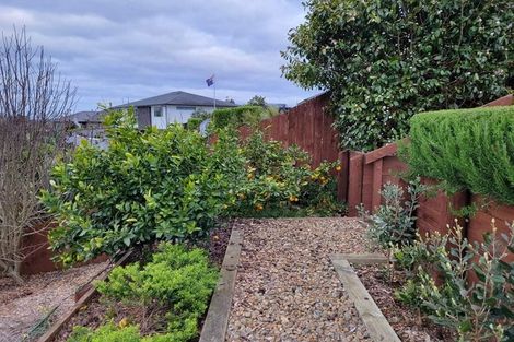 Photo of property in 28 Helenslee Road, Pokeno, 2402