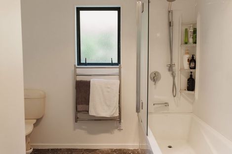 Photo of property in 89 Kakariki Grove, Waikanae, 5036