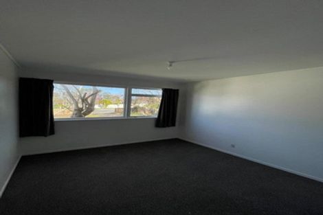 Photo of property in 110 Roberts Road, Te Atatu South, Auckland, 0610