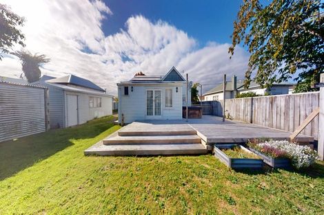 Photo of property in 17 Mahoney Street, Whanganui East, Whanganui, 4500