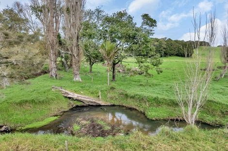 Photo of property in Taipuha Sett Road, Taipuha, Paparoa, 0571