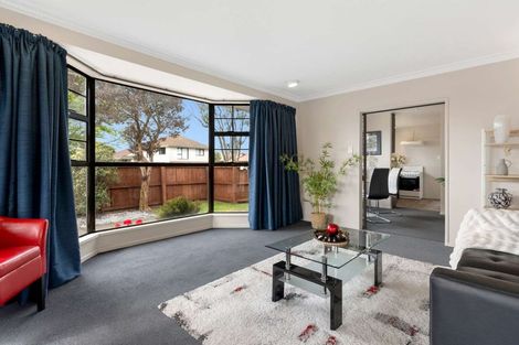 Photo of property in 37 Karnak Crescent, Russley, Christchurch, 8042