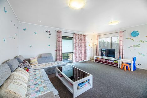 Photo of property in 274 Great North Road, Henderson, Auckland, 0612