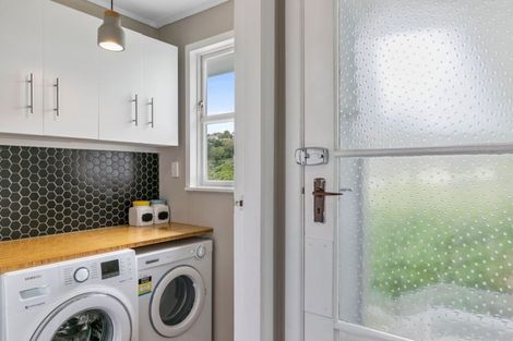 Photo of property in 64 Mark Avenue, Paparangi, Wellington, 6037