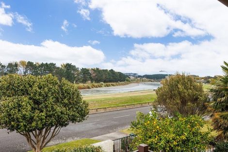 Photo of property in 47 Dittmer Drive, Awapuni, Palmerston North, 4412