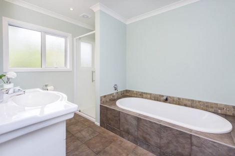 Photo of property in 7 Parkwood Grove, Trentham, Upper Hutt, 5018