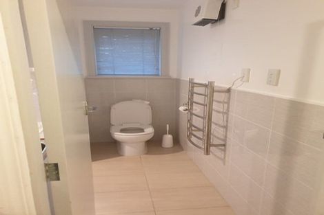 Photo of property in 111 Ruskin Road, Newlands, Wellington, 6037