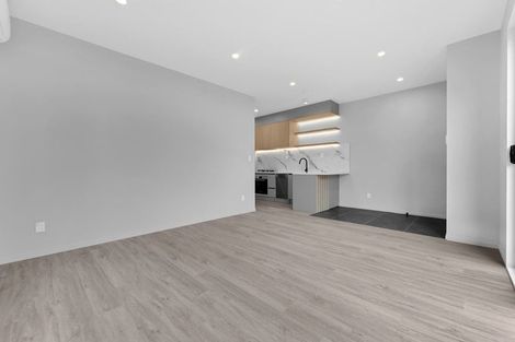 Photo of property in 2 Kama Place, Sunnynook, Auckland, 0620