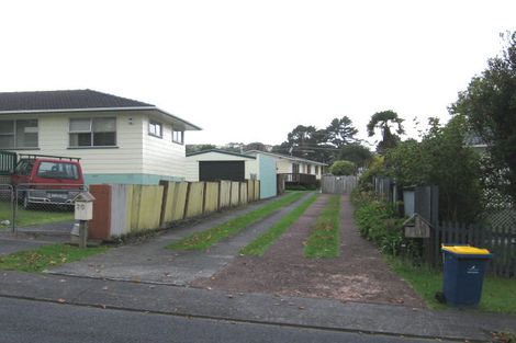 Photo of property in 22 Vina Place, Massey, Auckland, 0614