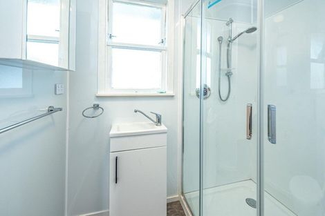 Photo of property in 1 Kupe Place, Castlecliff, Whanganui, 4501