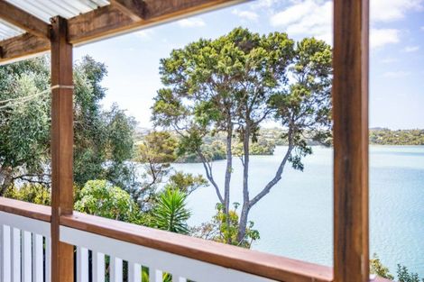 Photo of property in 6 Mara Kai Lane, Raglan, 3225
