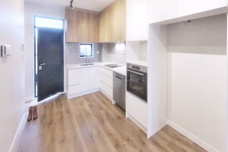 Photo of property in 10 Heketara Way, Massey, Auckland, 0614