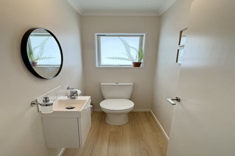 Photo of property in 2/77 Main Road, Wainuiomata, Lower Hutt, 5014