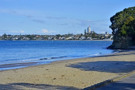Photo of property in 21a Seaview Road, Castor Bay, Auckland, 0620