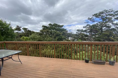 Photo of property in 68 Laurel Oak Drive, Schnapper Rock, Auckland, 0632