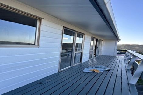 Photo of property in 33 Eskdale Road, Papakowhai, Porirua, 5024