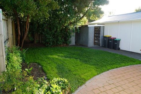 Photo of property in 32 Landsdowne Terrace, Cashmere, Christchurch, 8022
