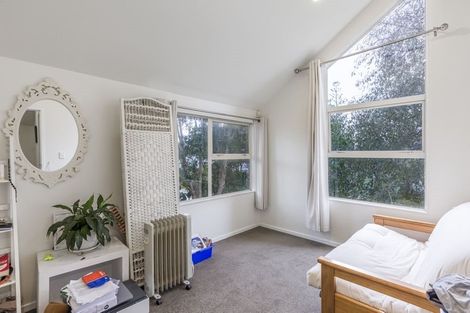 Photo of property in 18b Holiday Road, Stanmore Bay, Whangaparaoa, 0932