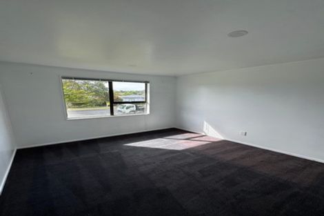 Photo of property in 1/83 Luanda Drive, Ranui, Auckland, 0612