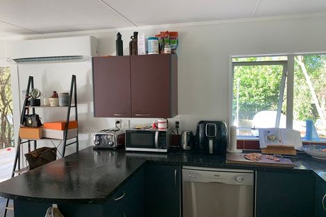 Photo of property in 23 Imperial Place, Henderson, Auckland, 0612