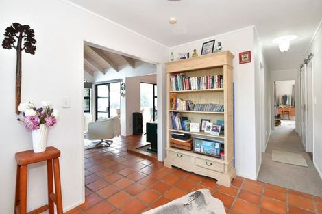 Photo of property in 75 Pipitiwai Drive, Helensville, Kaukapakapa, 0871