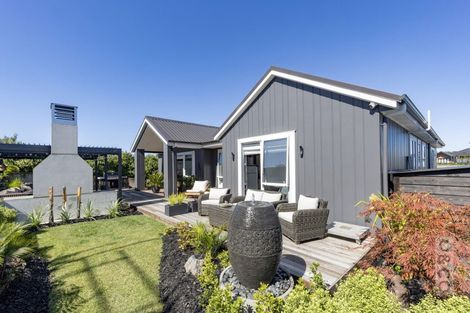 Photo of property in 61 Pitoitoi Drive, Riverhead, 0820