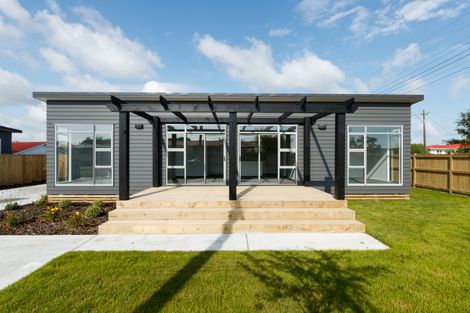 Photo of property in 2 Flint Street, Milson, Palmerston North, 4414