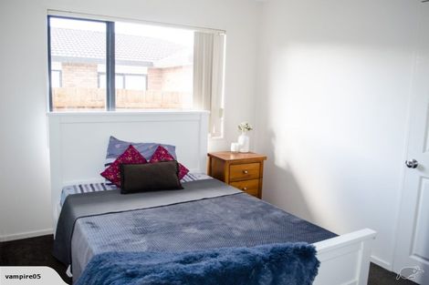 Photo of property in 8 Sid Place, Mangere, Auckland, 2022