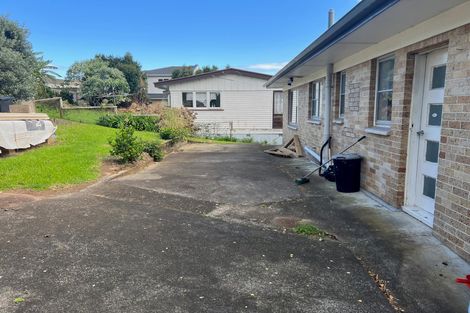Photo of property in 582 Massey Road, Mangere, Auckland, 2022