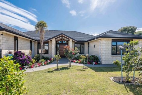 Photo of property in 57 Kotuku Drive, Paraparaumu Beach, Paraparaumu, 5032