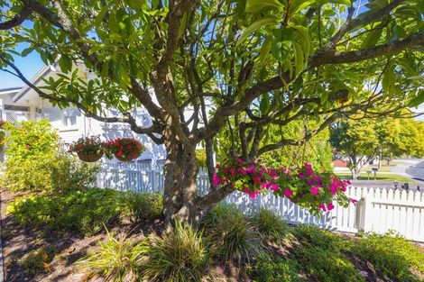 Photo of property in 23 Merchant Avenue, Te Atatu South, Auckland, 0610