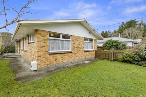 Photo of property in 5 Norana Road, Maoribank, Upper Hutt, 5018