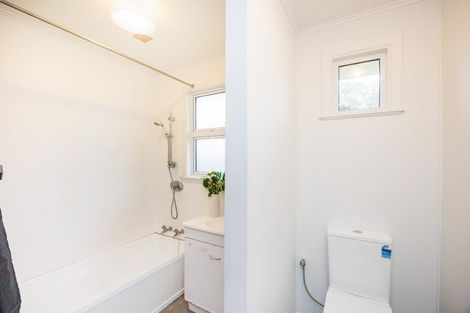 Photo of property in 8 Austin Place, Awapuni, Palmerston North, 4412