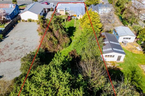 Photo of property in 28 Leonard Street, Waimate, 7924