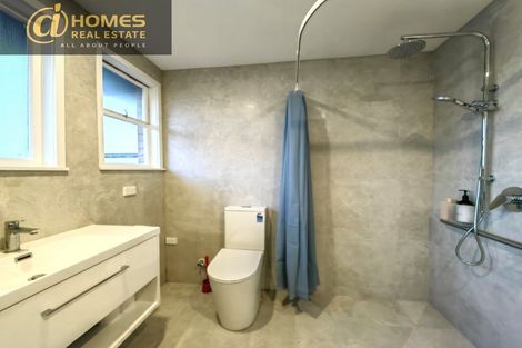 Photo of property in 4/84 Portage Road, New Lynn, Auckland, 0600