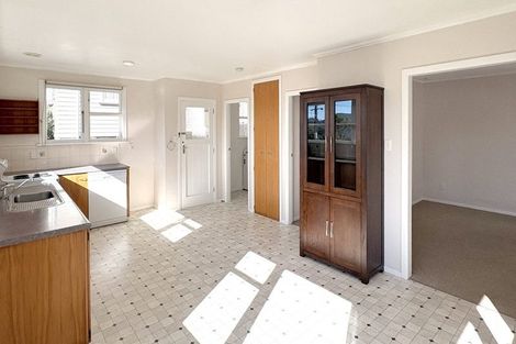 Photo of property in 1 Holmes Grove, Naenae, Lower Hutt, 5011