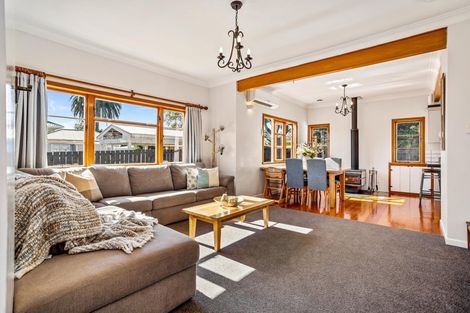 Photo of property in 15 Edward Street, Riverhead, 0820