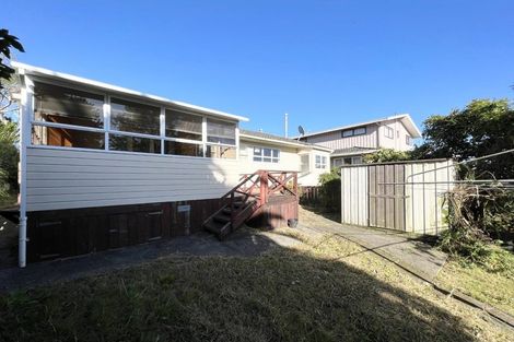 Photo of property in 25 Kaipatiki Road, Glenfield, Auckland, 0629