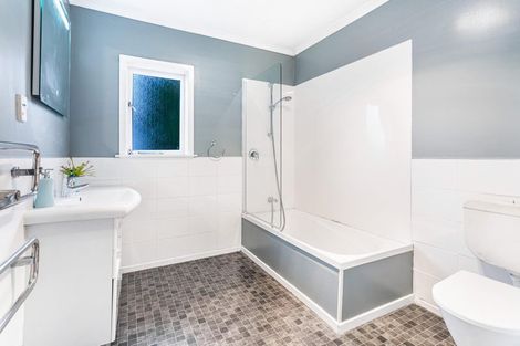 Photo of property in 6 Crompton Road, Massey, Auckland, 0614