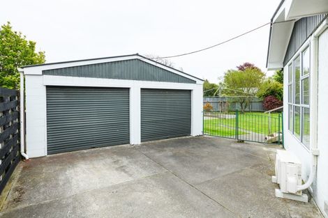 Photo of property in 30 Mokau Place, Terrace End, Palmerston North, 4410